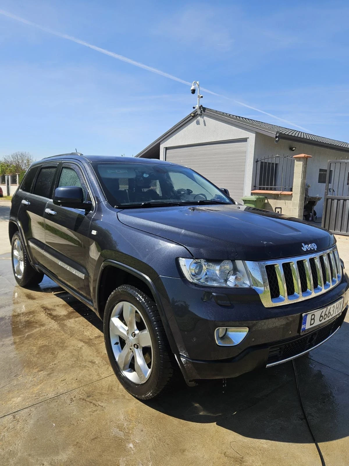 Jeep Cherokee Overland, снимка 2 - Автомобили и джипове - 54314520