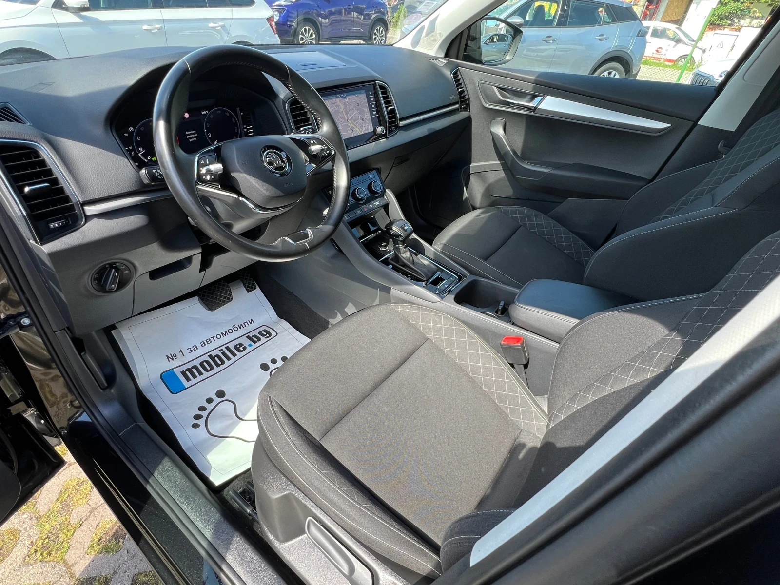 Skoda Karoq 1.5 Automatic , снимка 7 - Автомобили и джипове - 54712768