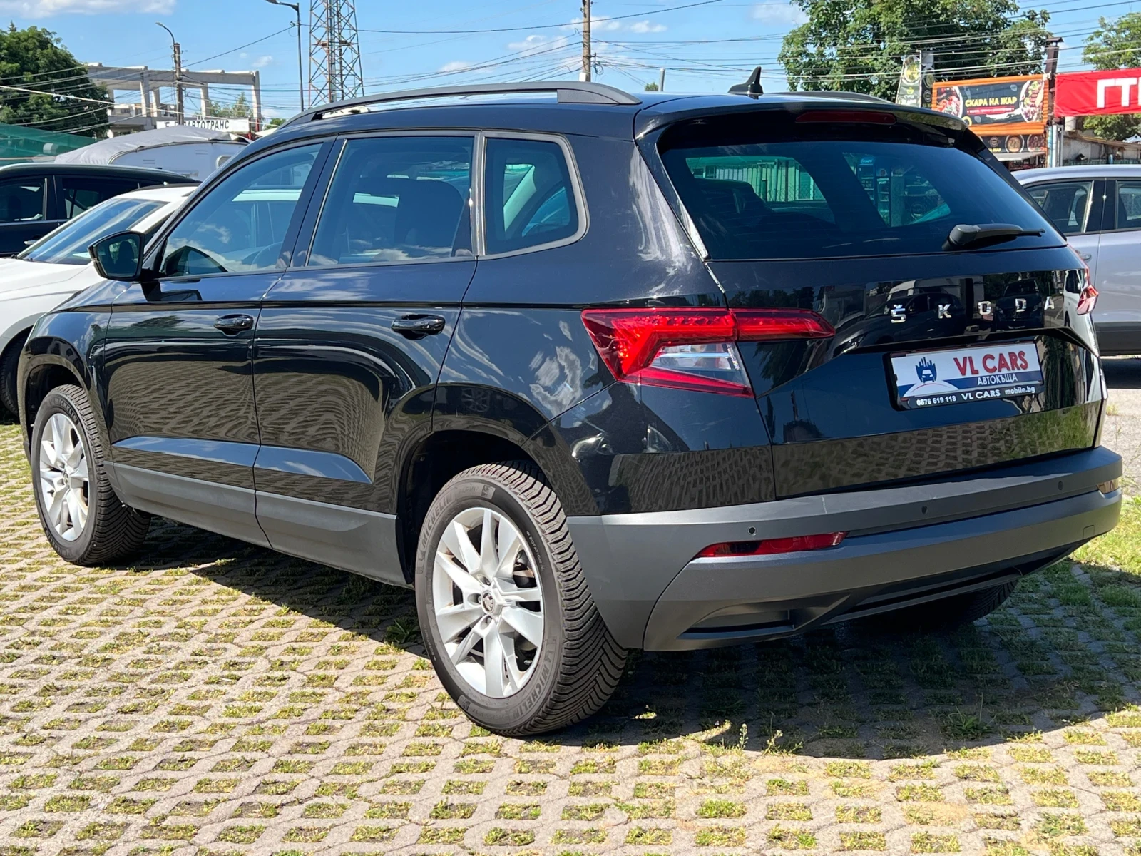 Skoda Karoq 1.5 Automatic , снимка 6 - Автомобили и джипове - 54712768