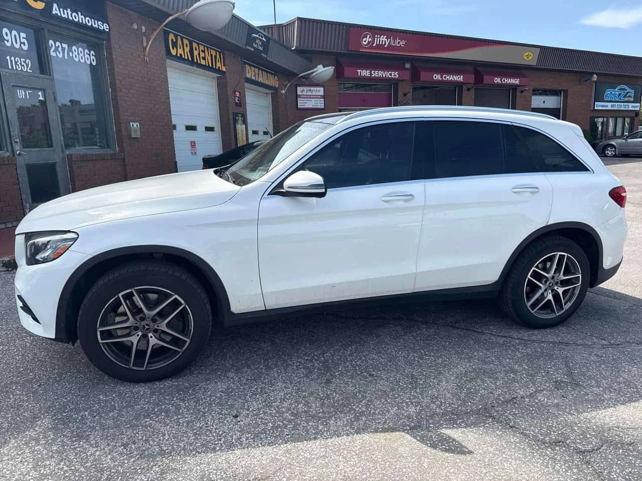Mercedes-Benz GLC 300 | ПОДГРЕВ | ПАНОРАМА | CARFAX | АВТОКРЕДИТ | , снимка 2 - Автомобили и джипове - 54784357