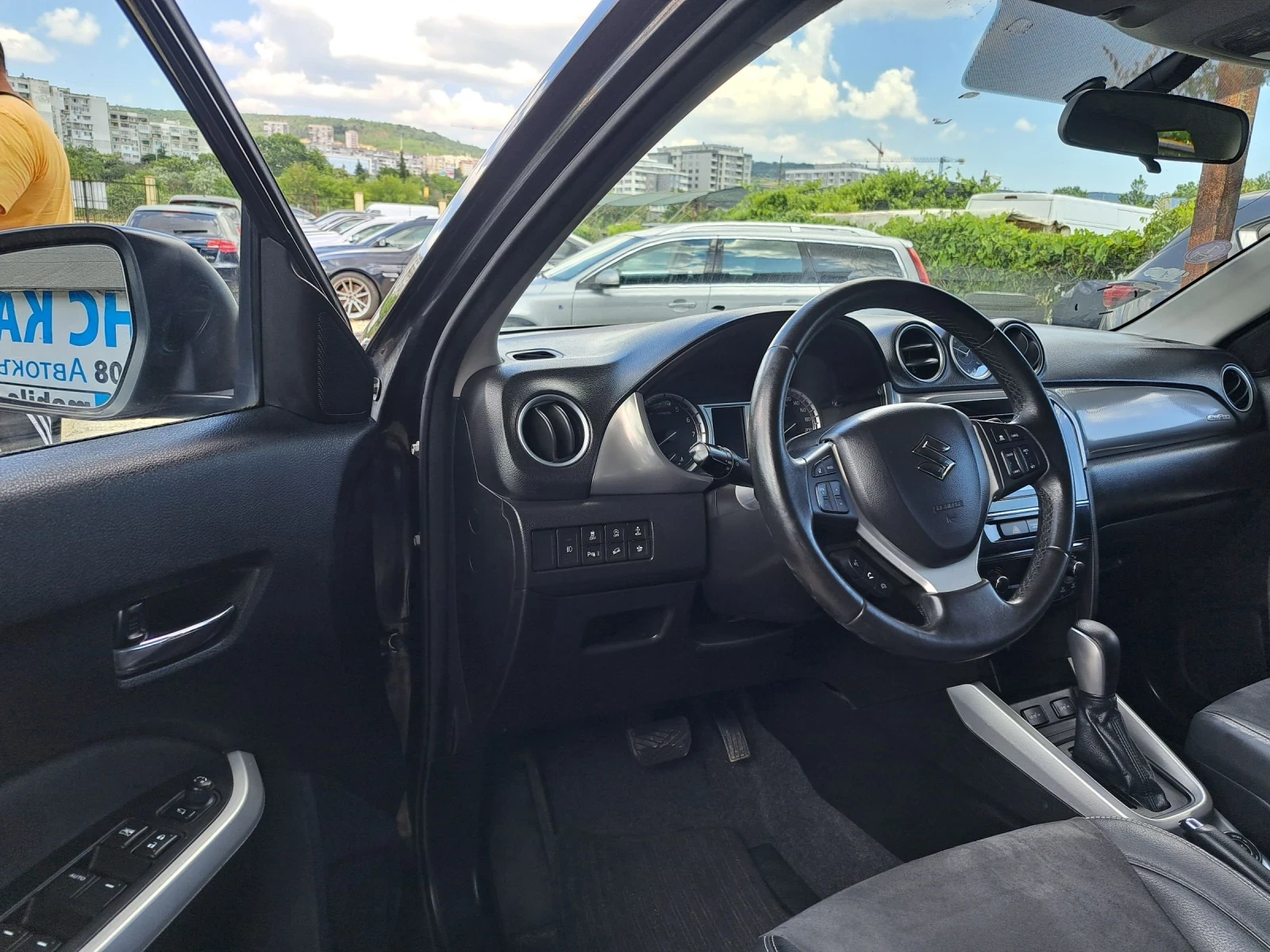 Suzuki Vitara 1.6 4х4 автомат , снимка 12 - Автомобили и джипове - 55565297