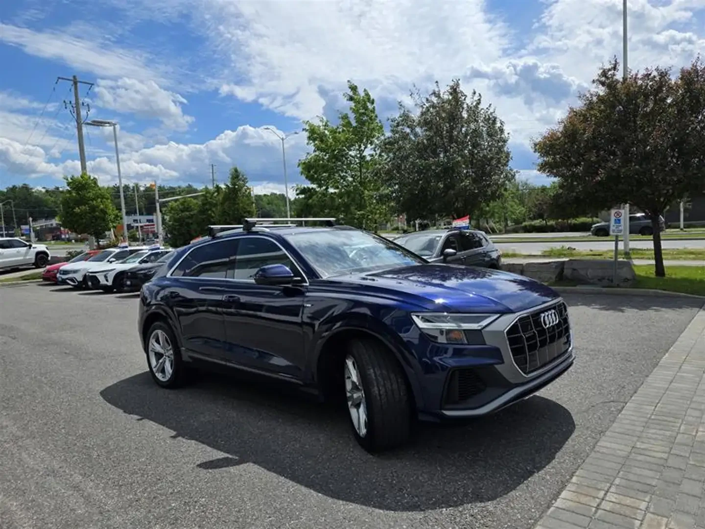 Audi Q8 55TFSI* MATRIX* S* LINE* 360������* LANE* ASSIST*  | Mobile.bg � ����������� 3
