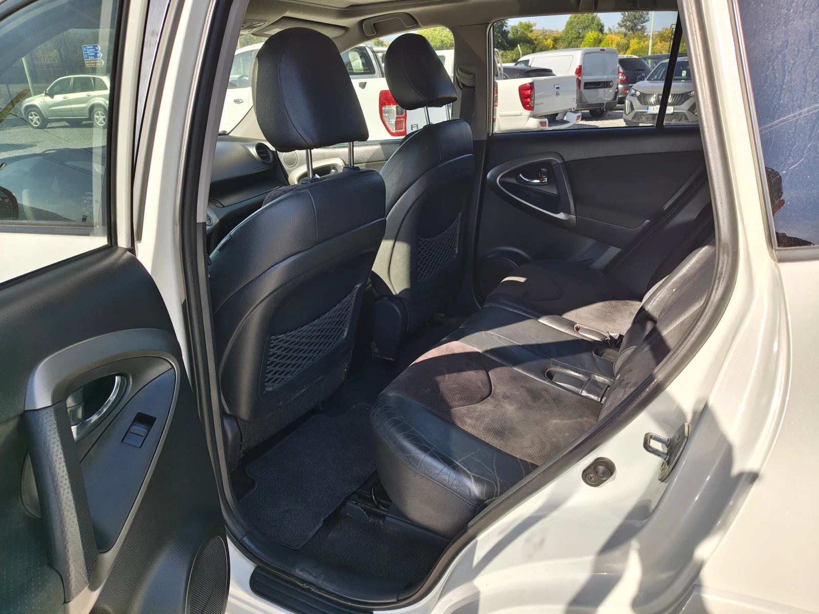 Toyota Rav4 2.2 D-cat | Mobile.bg � ����������� 12