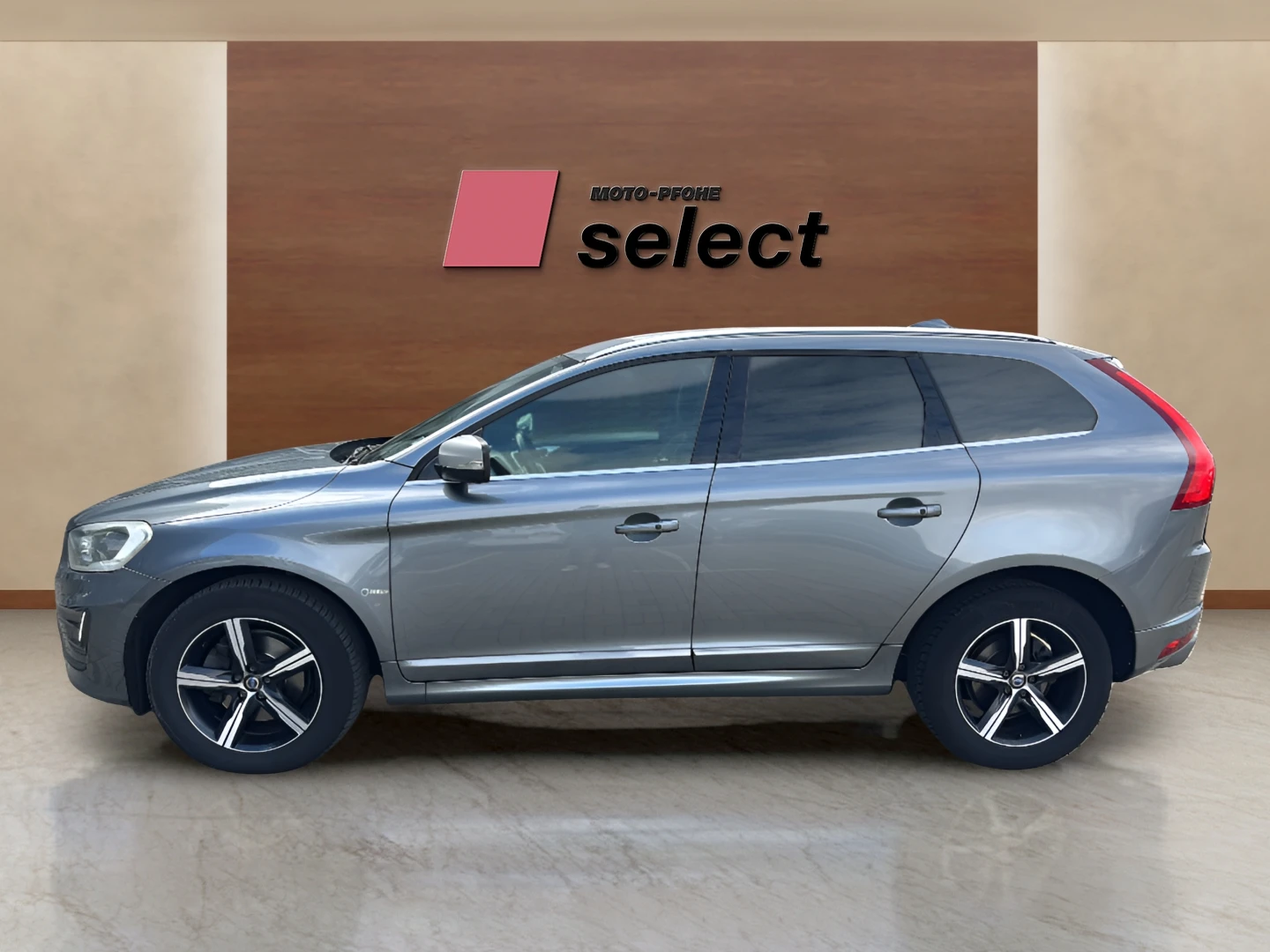 Volvo XC60 2.4 D5, снимка 4 - Автомобили и джипове - 56557853