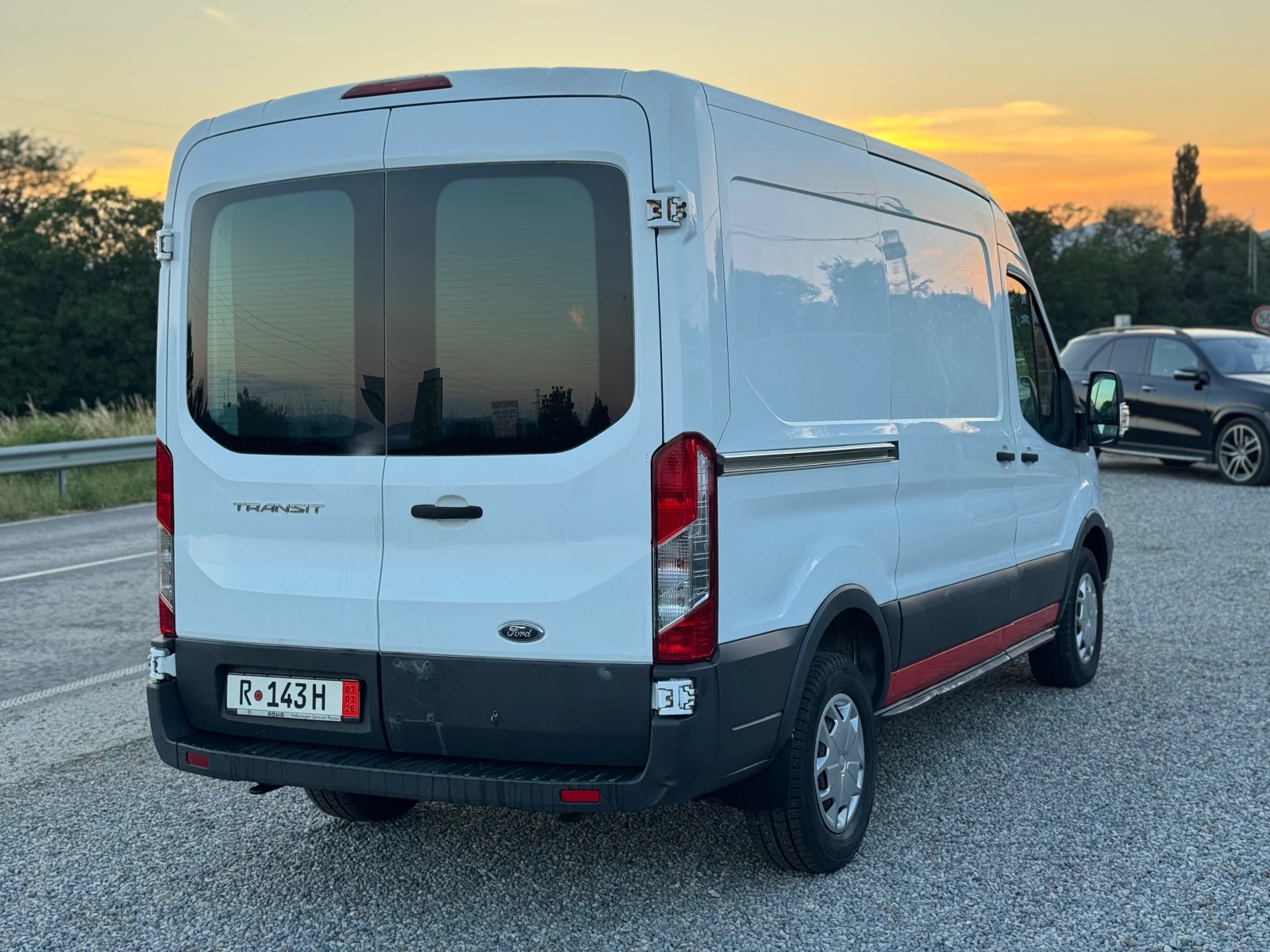 Ford Transit 2.2TDCI* 125кс* ЛЕД Фарове* Климатик* Оригинал* 6с, снимка 4 - Бусове и автобуси - 53989895