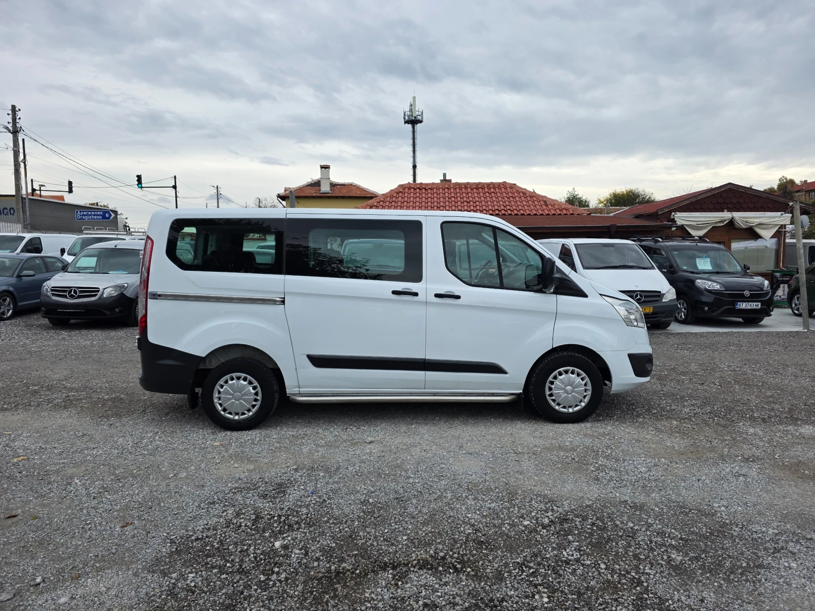 Ford Transit Custom 2.2tdci 8+ 1, снимка 8 - Бусове и автобуси - 56666445