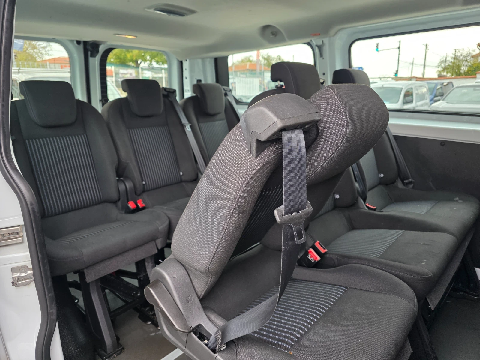 Ford Transit Custom 2.2tdci 8+ 1, снимка 16 - Бусове и автобуси - 56666445