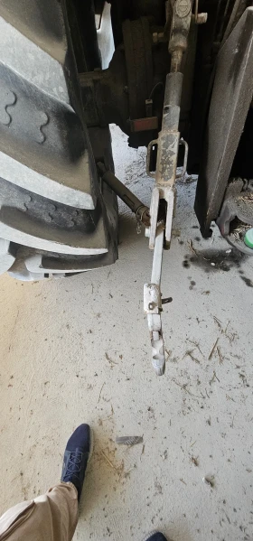 Трактор New Holland, снимка 7