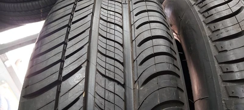 Гуми Зимни 185/65R15, снимка 3 - Гуми и джанти - 32572759