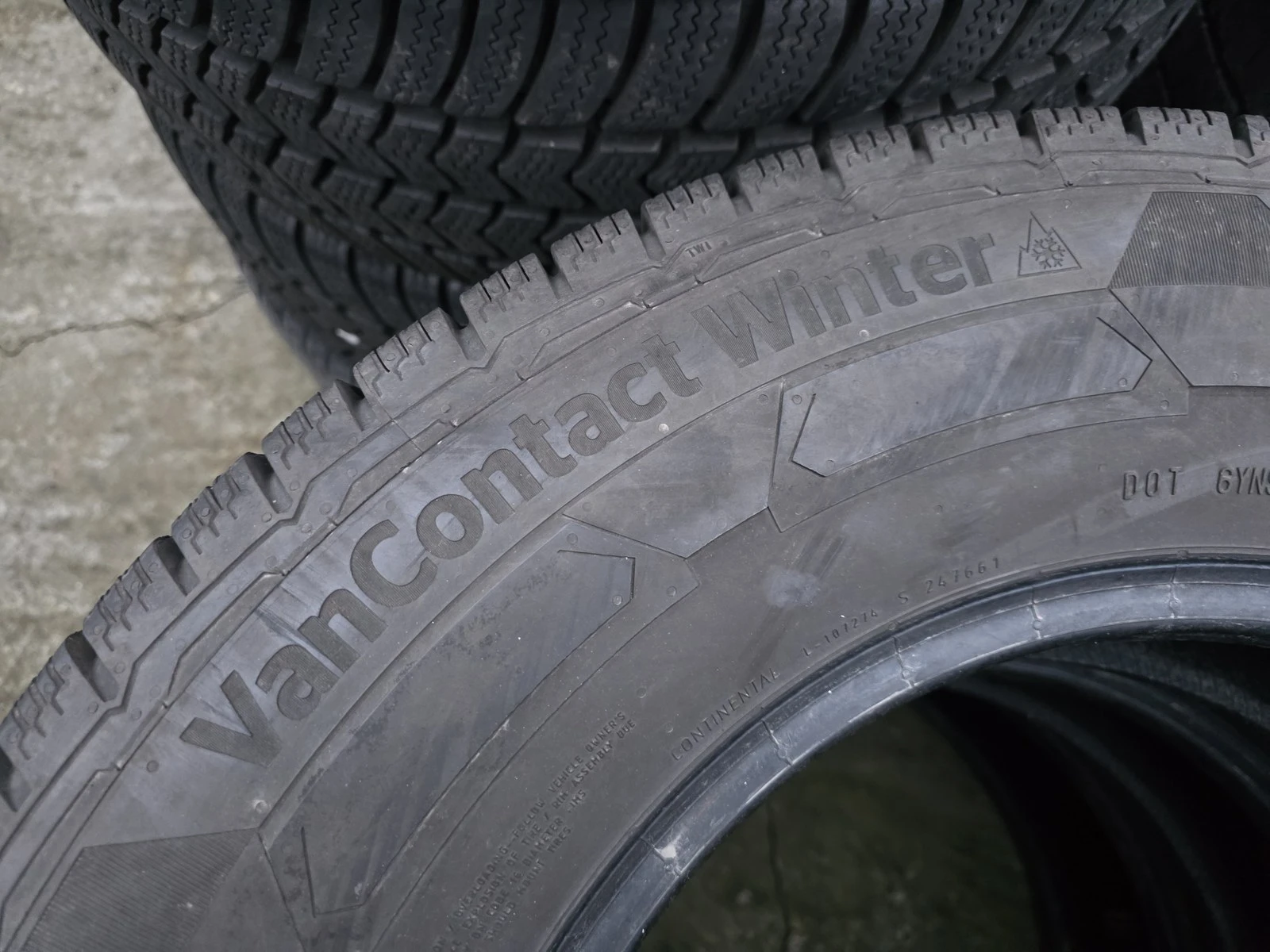 Гуми Зимни 225/75R16, снимка 10 - Гуми и джанти - 56725823