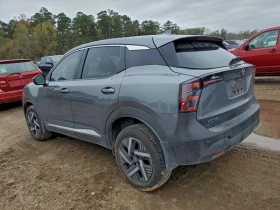 Nissan Micra 2.0L 4 Front-wheel Drive, снимка 2