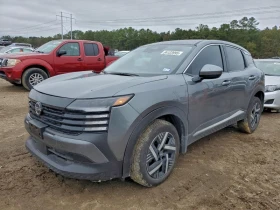 Nissan Micra 2.0L 4 Front-wheel Drive, снимка 1