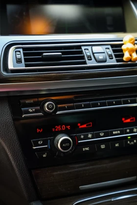 BMW 730 730xDrive , снимка 8