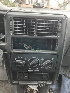 VW Polo 1.0i - 100 € / 195.58 лв. - 40623579 9