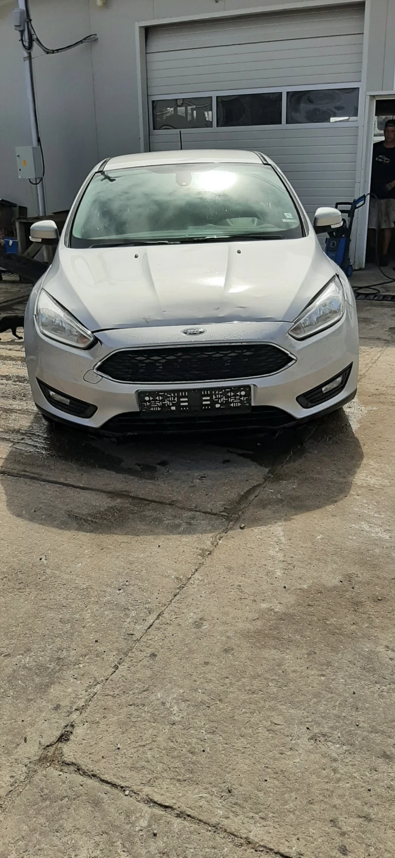 Ford Focus 1.0i, снимка 1 - Автомобили и джипове - 47196496