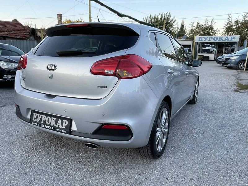 Kia Ceed 1.6CRDi-ПАНОРАМА, НАВИ, КОЖА-ЛИЗИНГ, снимка 4 - Автомобили и джипове - 47545355