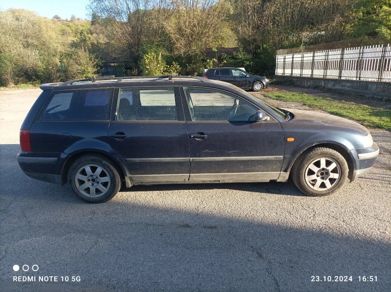 VW Passat 1.8 турбо, снимка 2 - Автомобили и джипове - 47786794