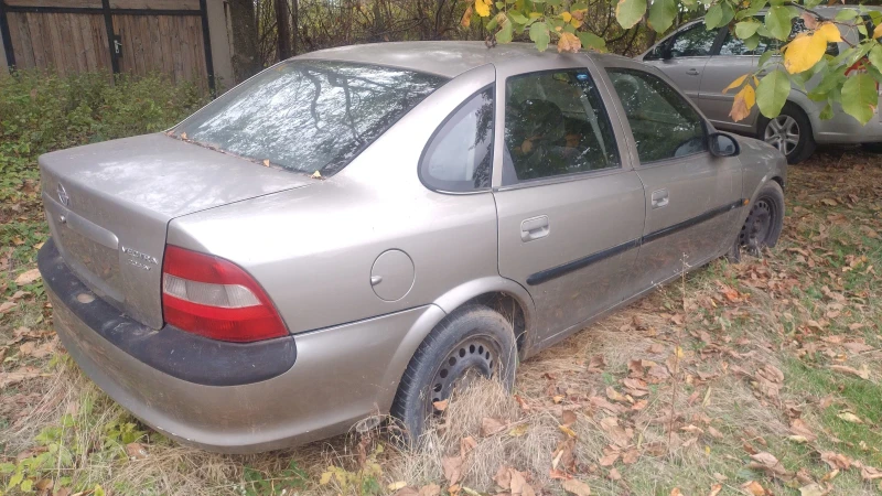 Opel Vectra, снимка 3 - Автомобили и джипове - 48031717