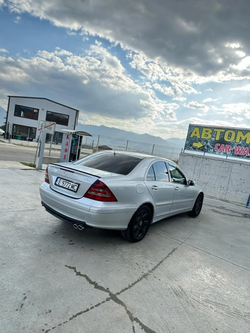 Mercedes-Benz C 200, снимка 5 - Автомобили и джипове - 48420190