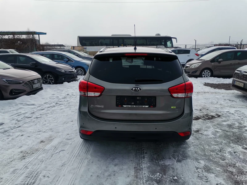 Kia Carens 1.7CRDI, снимка 7 - Автомобили и джипове - 48714884