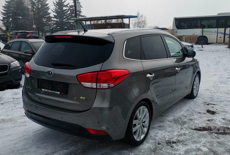 Kia Carens 1.7CRDI, снимка 5 - Автомобили и джипове - 48714884