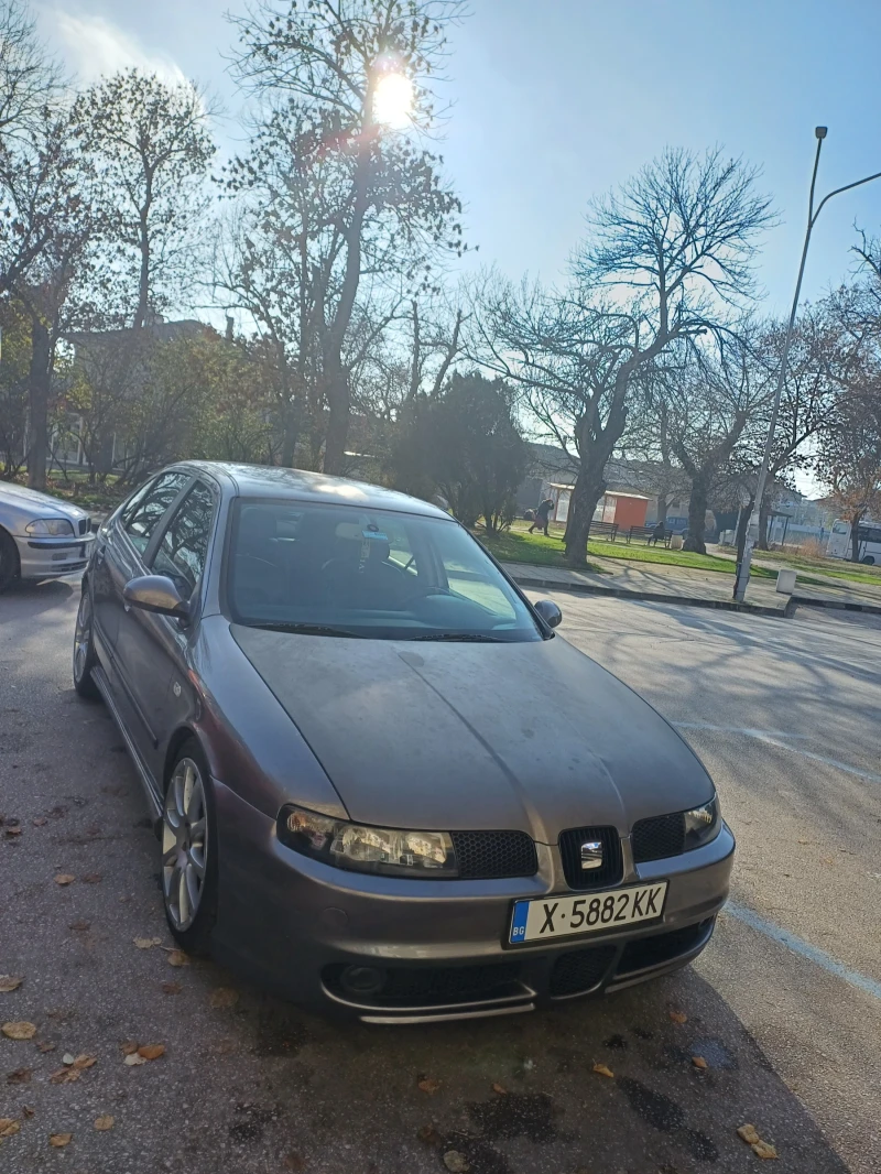 Seat Leon 1.8t, снимка 6 - Автомобили и джипове - 49591162