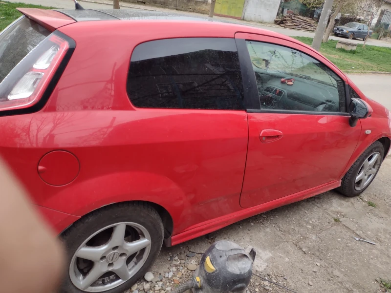 Fiat Punto, снимка 12 - Автомобили и джипове - 51887177