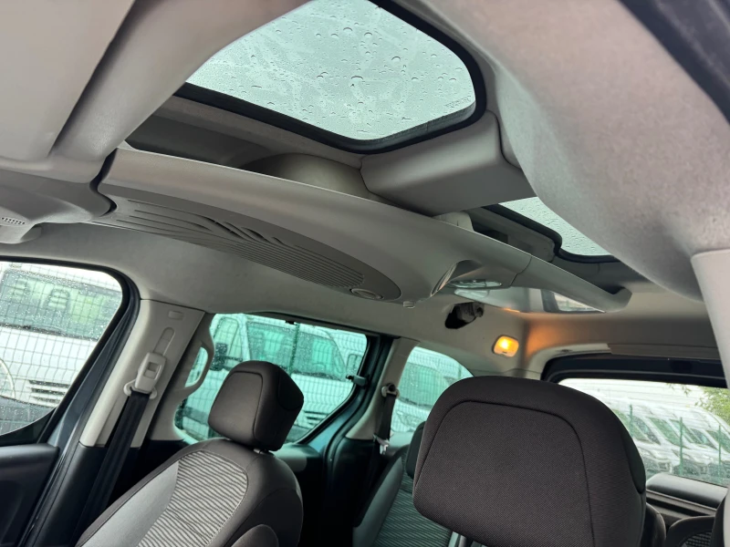Peugeot Partner 1.6HDI* Климатик* Панорама* Германия* , снимка 9 - Автомобили и джипове - 51977683