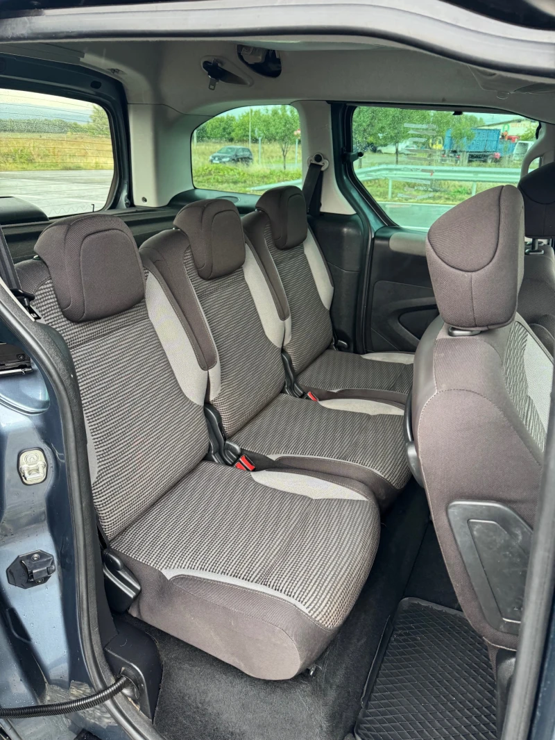 Peugeot Partner 1.6HDI* Климатик* Панорама* Германия* , снимка 12 - Автомобили и джипове - 51977683