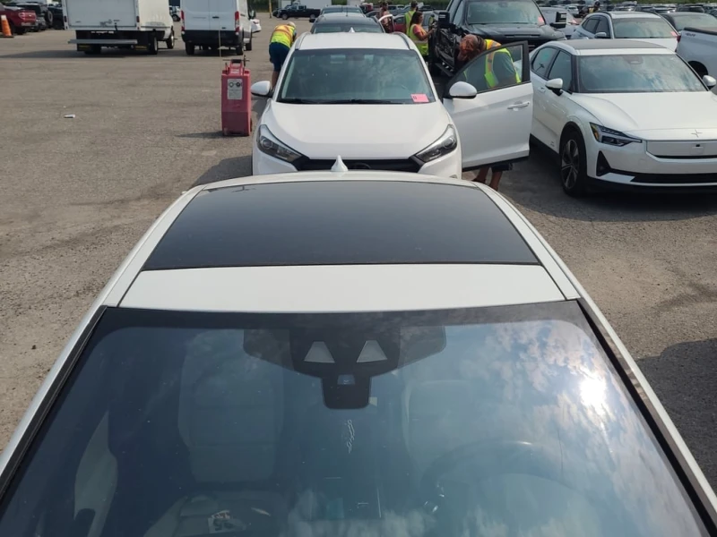 Jaguar XE * R SPORT * CARFAX * ЦЕНА ДО БГ, снимка 13 - Автомобили и джипове - 53332555