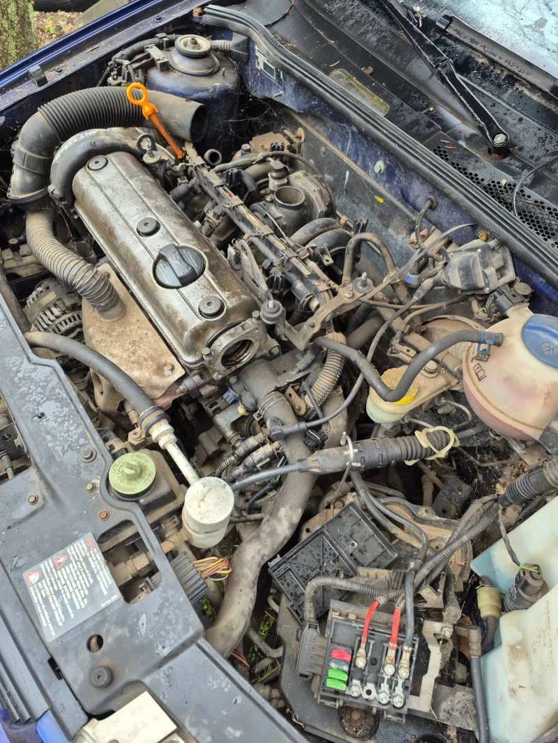 VW Polo 1.0i, снимка 12 - Автомобили и джипове - 53484989