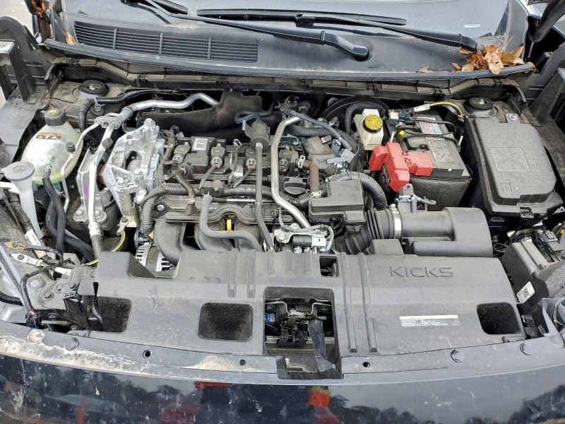 Nissan Micra 2.0L 4 Front-wheel Drive, снимка 11 - Автомобили и джипове - 53713592