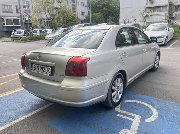 Toyota Avensis 1.8i LPG С РЕГИСТРАЦИЯ  , снимка 5 - Автомобили и джипове - 54413801