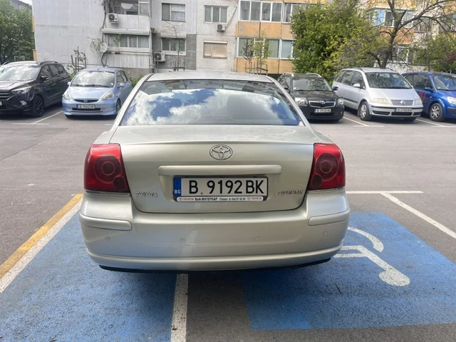 Toyota Avensis 1.8i LPG С РЕГИСТРАЦИЯ  , снимка 6 - Автомобили и джипове - 54413801