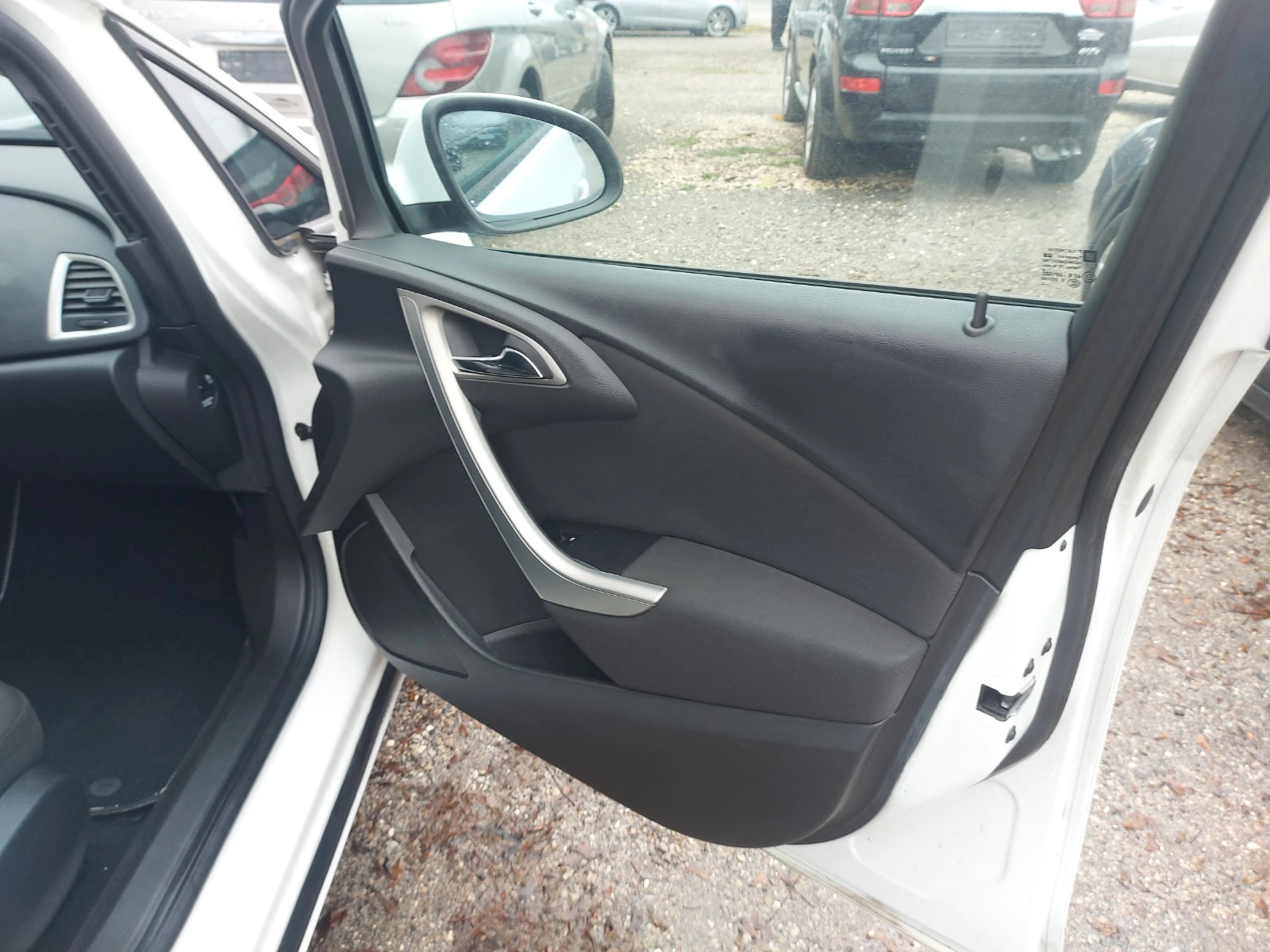 Opel Astra 2012, ��� ���� ������ | Mobile.bg � ����������� 11