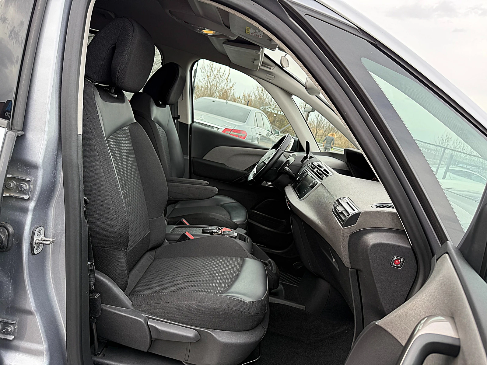 Citroen C4 Grand Spacetourer-2022год-7места-NAVI-Led-НОВА !!! | Mobile.bg — изображение 11