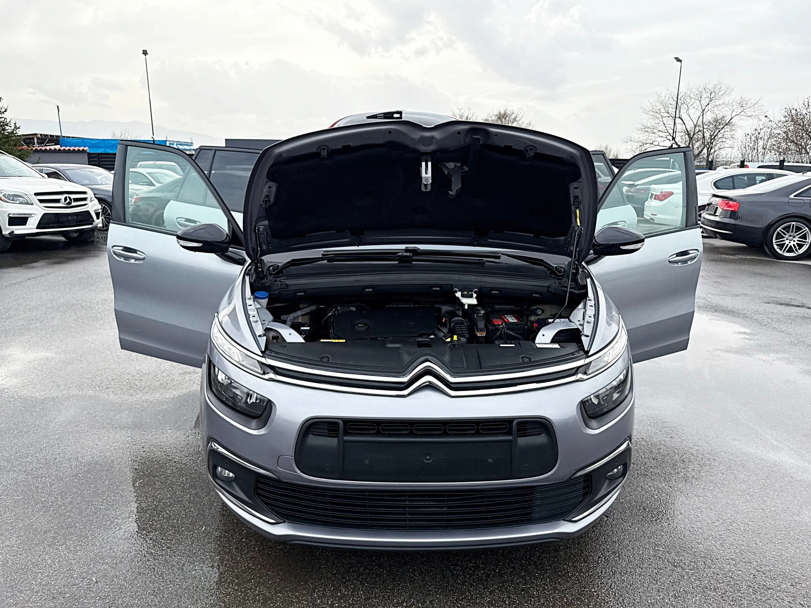 Citroen C4 Grand Spacetourer-2022год-7места-NAVI-Led-НОВА !!! | Mobile.bg — изображение 17