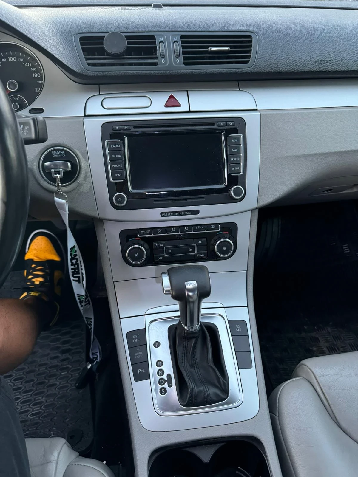 VW Passat ВСИЧКИ ЕКСТРИ  - изображение 10