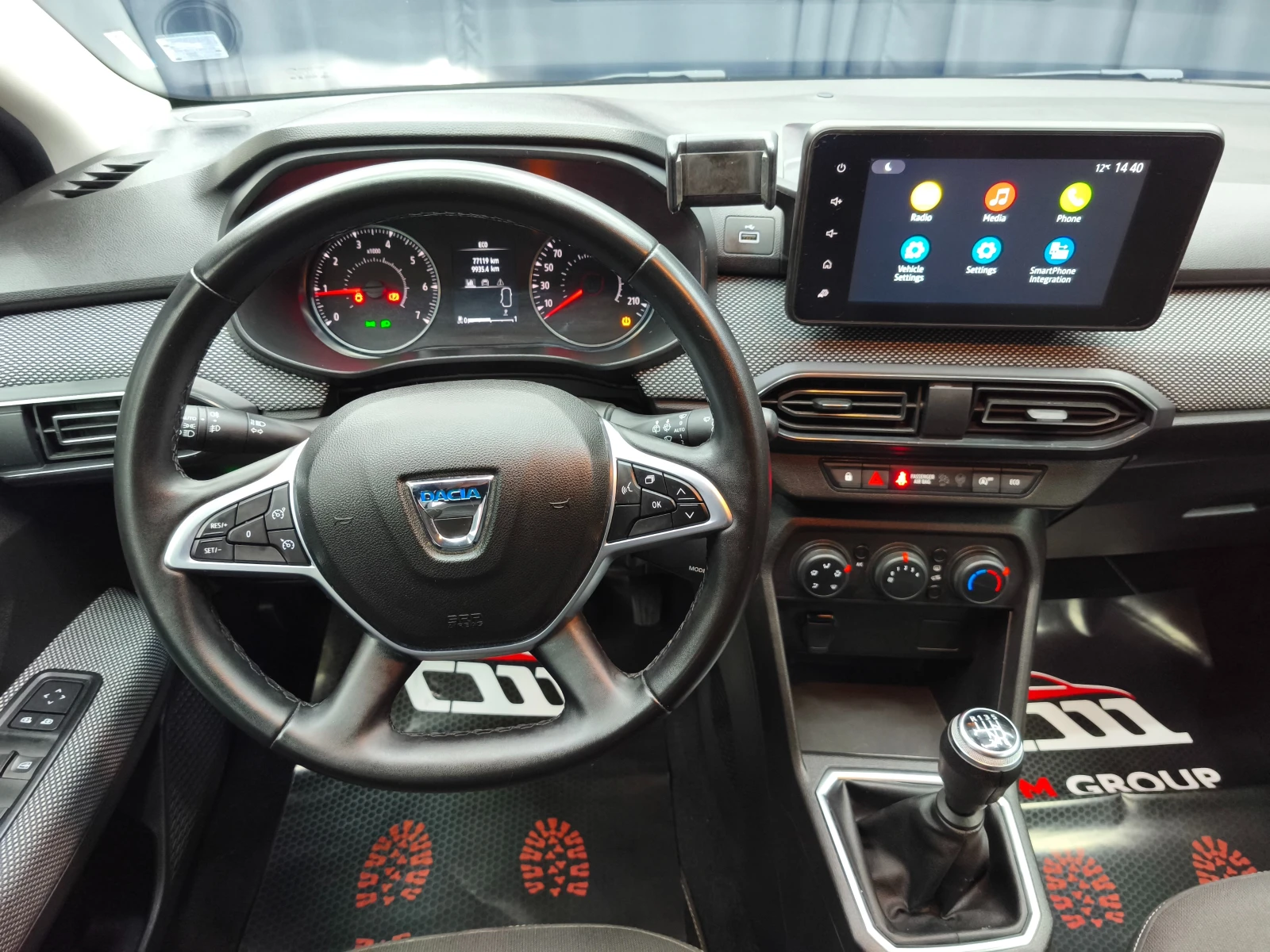 Dacia Sandero 1.0i GAS 6c.k * NAVI * CAMERA*  | Mobile.bg   13