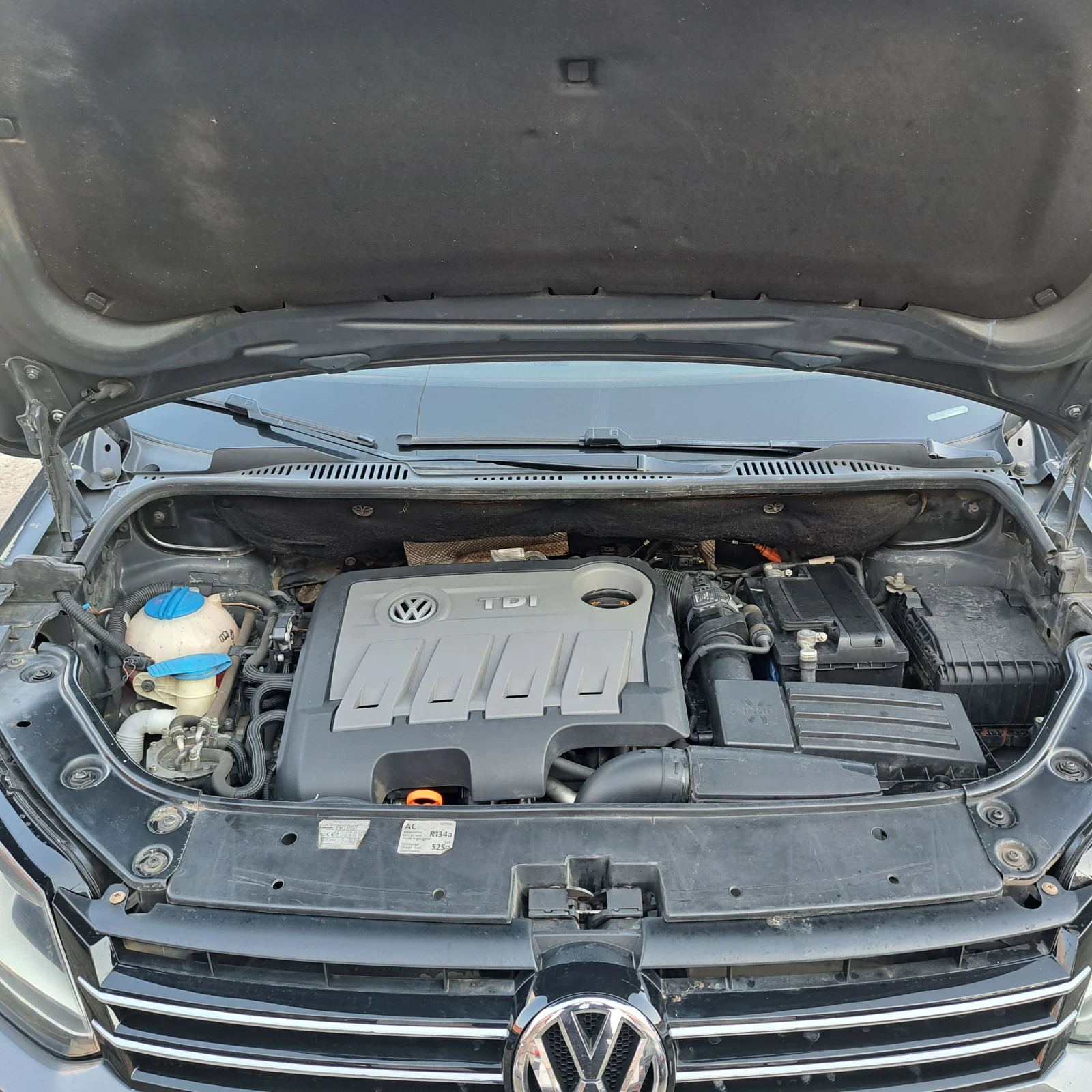 VW Touran 16 TDI DSG NAVI | Mobile.bg � ����������� 10