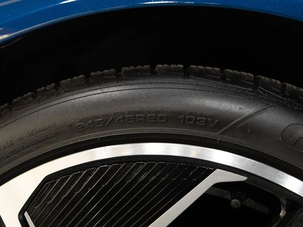 Audi E-Tron GT * QUATTRO | PREMIUM PKG | BLACK OPTICS | 20 IN * C - изображение 7