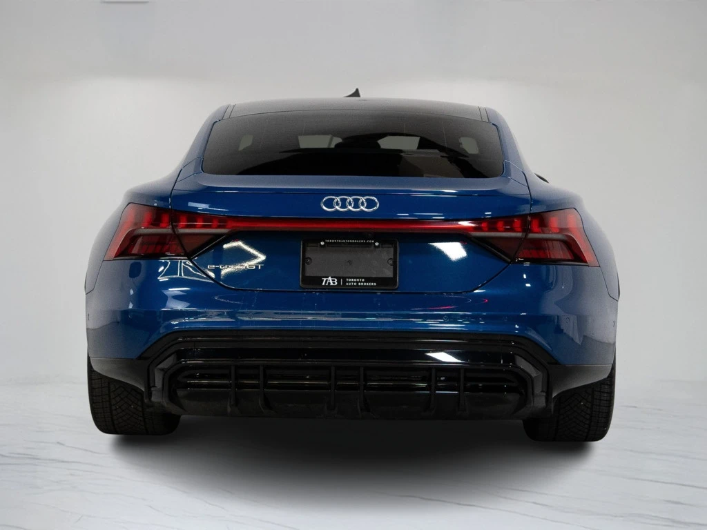 Audi E-Tron GT * QUATTRO | PREMIUM PKG | BLACK OPTICS | 20 IN * C - изображение 6