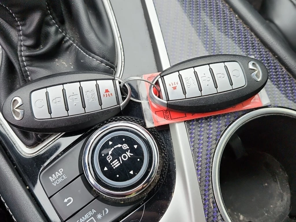 Infiniti Q50 * 3.0T RED SPORT 400 * CARFAX * ЦЕНА ДО БГ - изображение 8