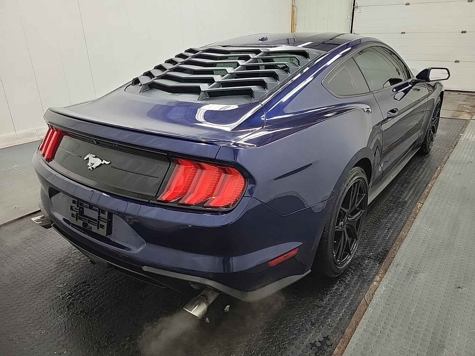 Ford Mustang EcoBoost Fastback, снимка 3 - Автомобили и джипове - 53761090