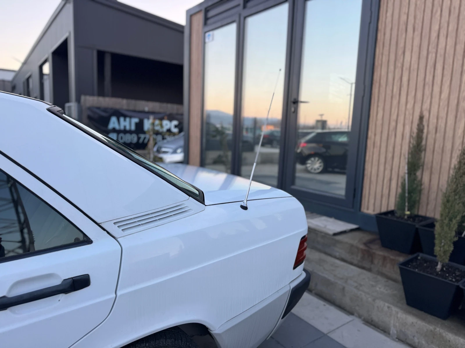 Mercedes-Benz 190 Климатик * Италия* , снимка 7 - Автомобили и джипове - 53788317