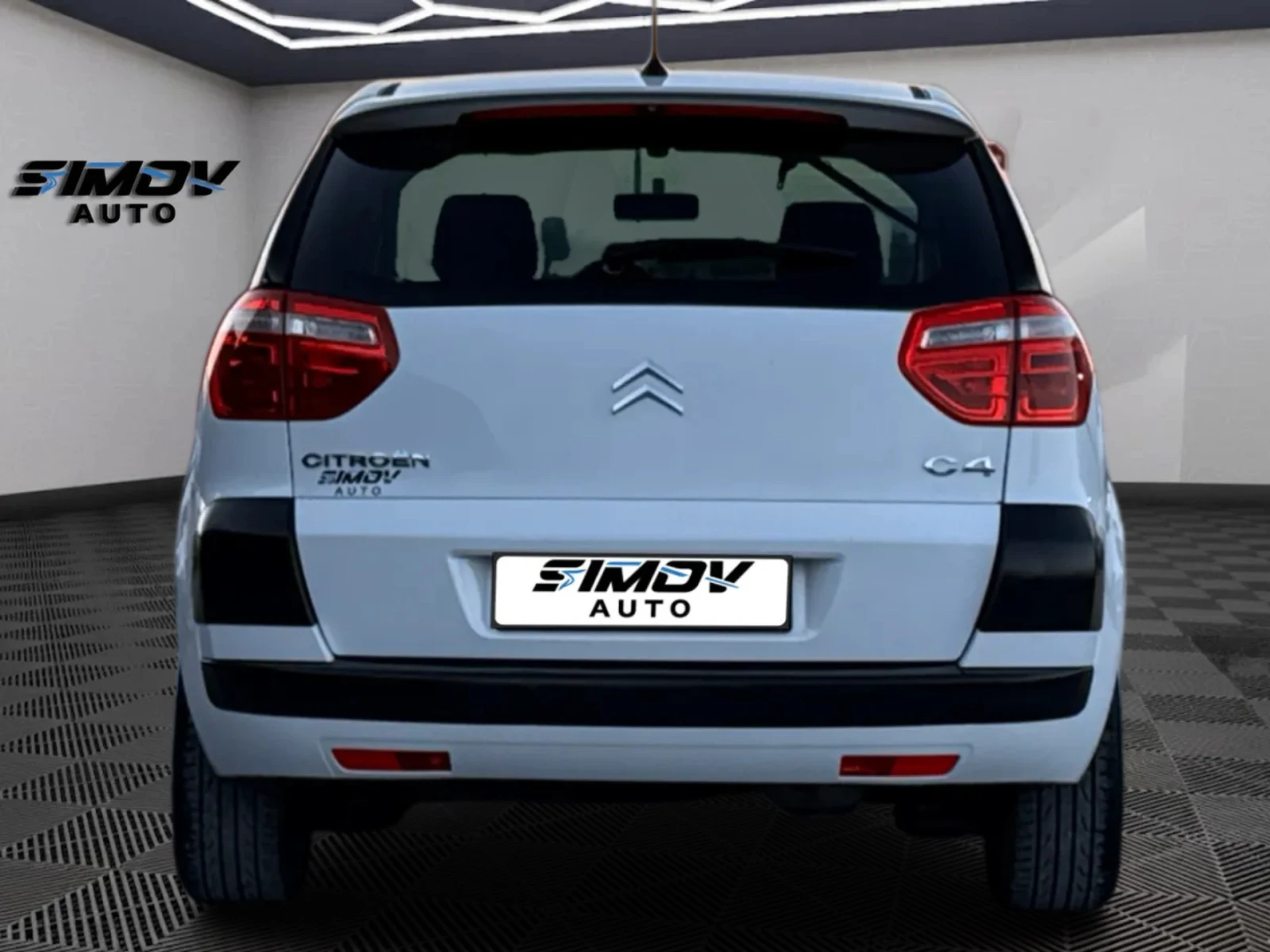 Citroen C4 Picasso 2.0i 140КС. АВТОМАТИК КЛИМАТРОНИК РЕГИСТРИРАНА, снимка 6 - Автомобили и джипове - 53809383