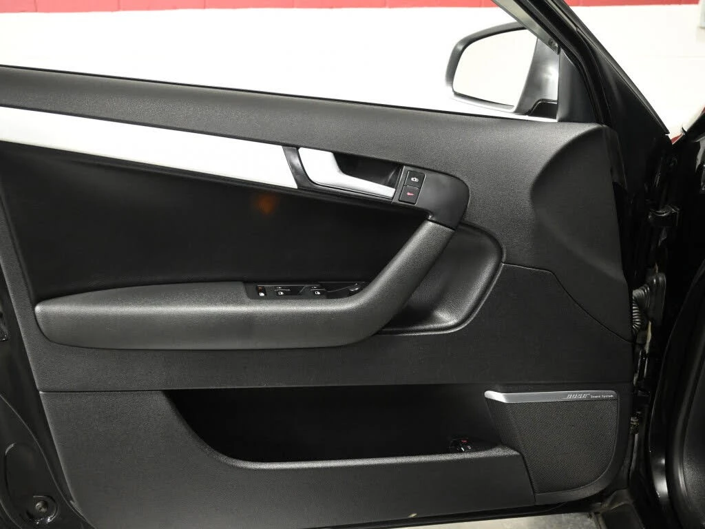 Audi A3 3.2* quattro* AвтоКредит* (ЦЕНА ДО БГ), снимка 10 - Автомобили и джипове - 53981811