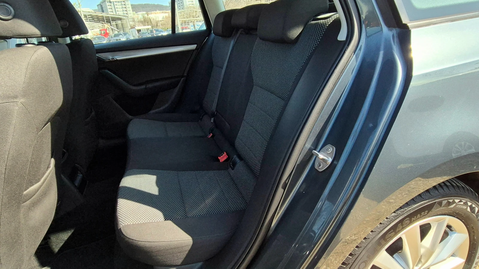 Skoda Octavia АВТОМАТИК, снимка 9 - Автомобили и джипове - 53999814