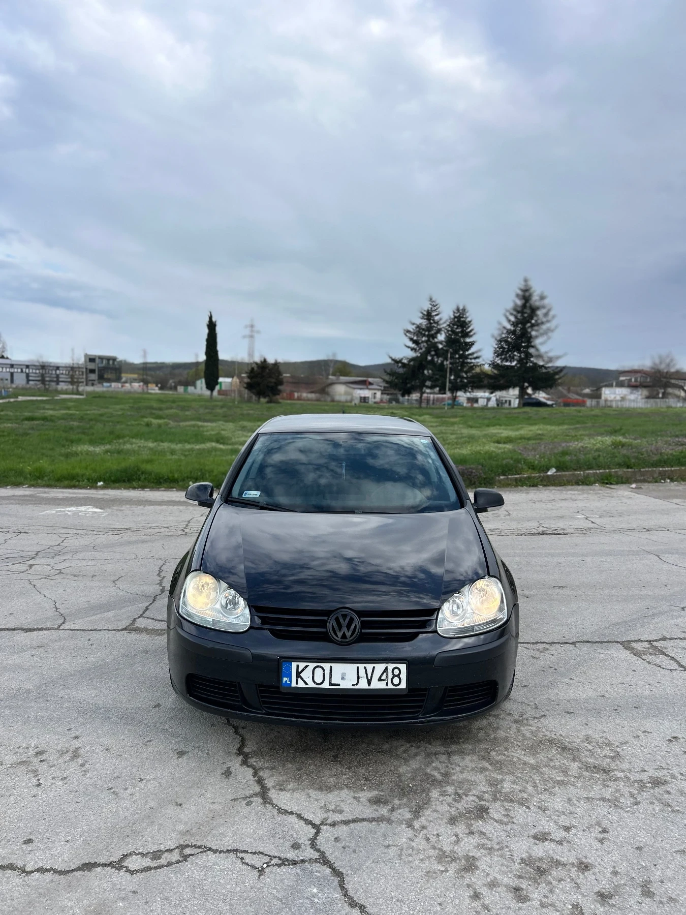 VW Golf 1.9 TDI, снимка 3 - Автомобили и джипове - 54151434