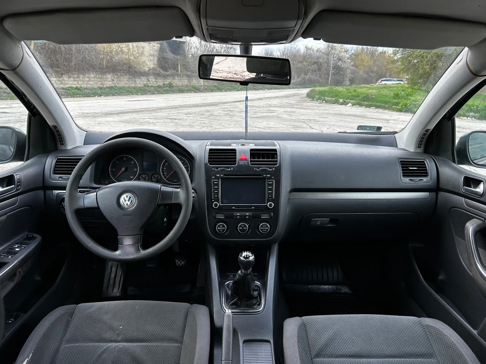 VW Golf 1.9 TDI, снимка 10 - Автомобили и джипове - 54151434